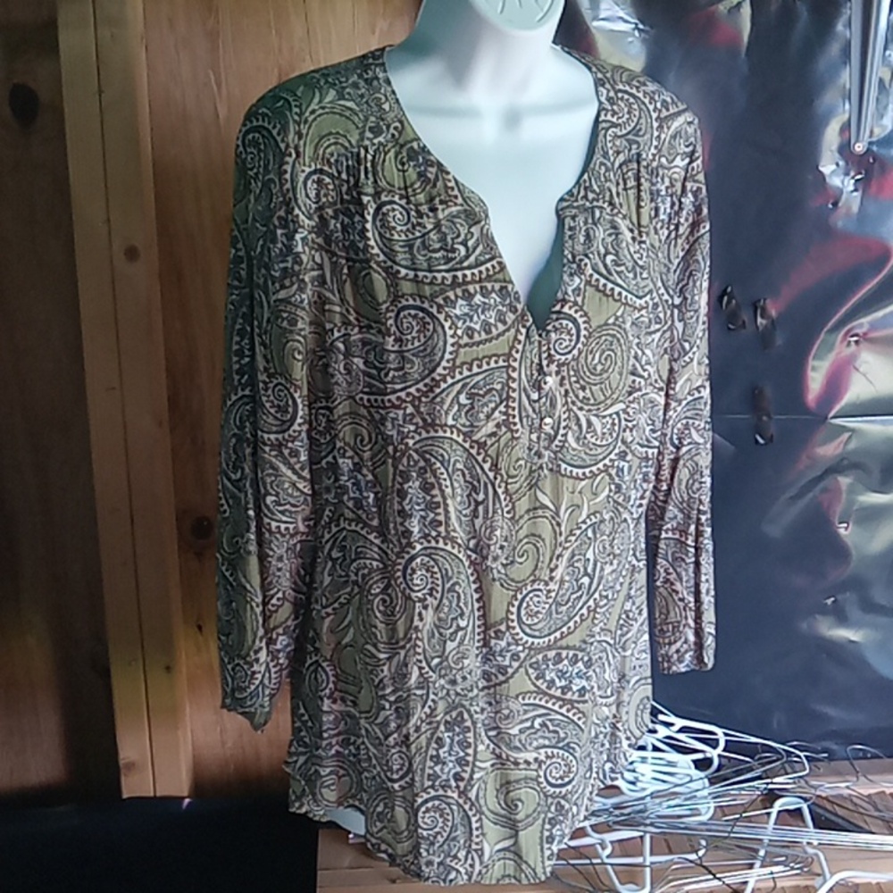 Kim Rogers peteit Medium